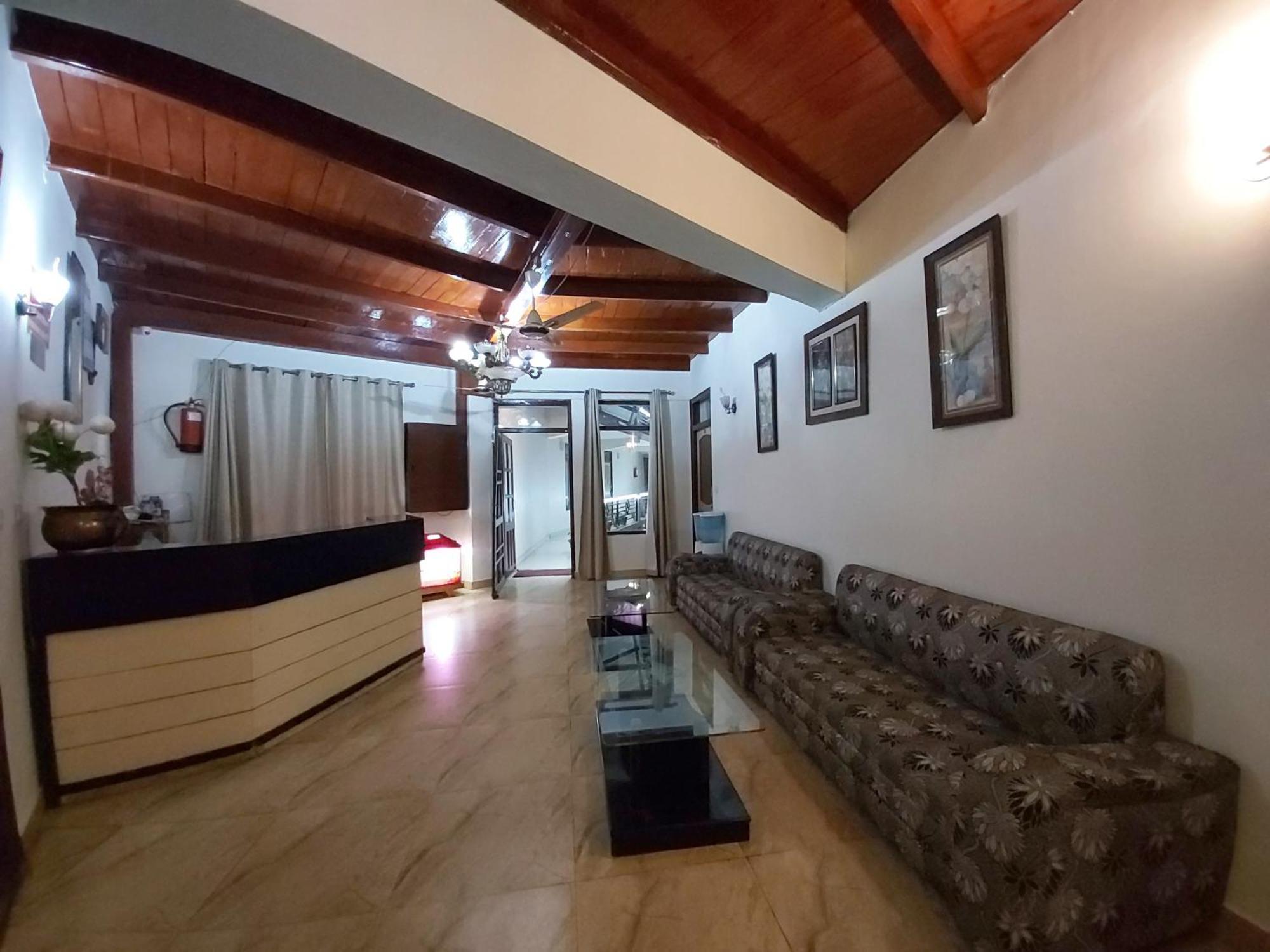 Goroomgo Moon Nainital Near Naini Lake - Parking & Lift Facilities -Hygiene And Spacious Room - Best Seller Exterior foto